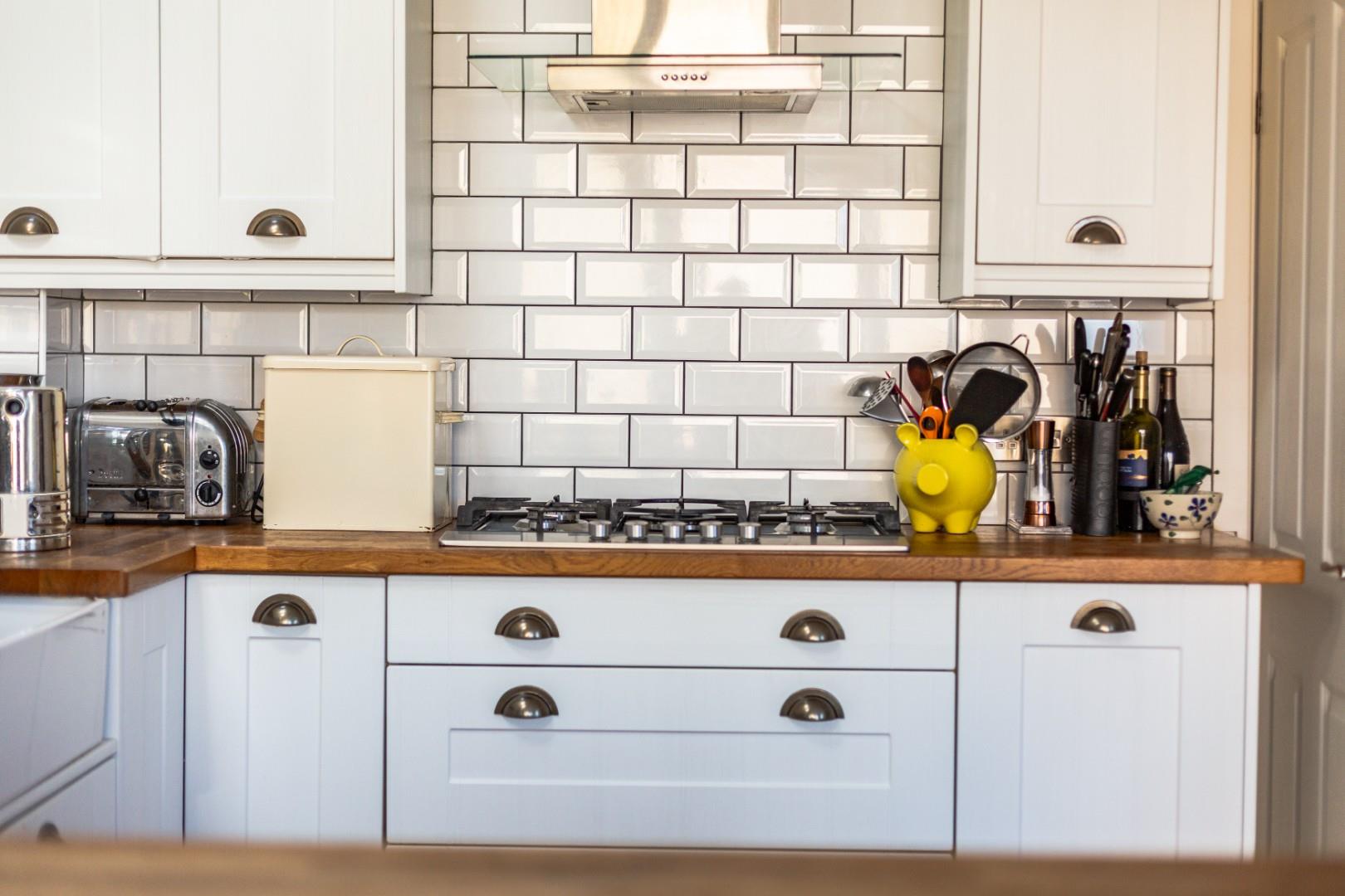 John Street, Mumbles, Swansea, SA3 4LH